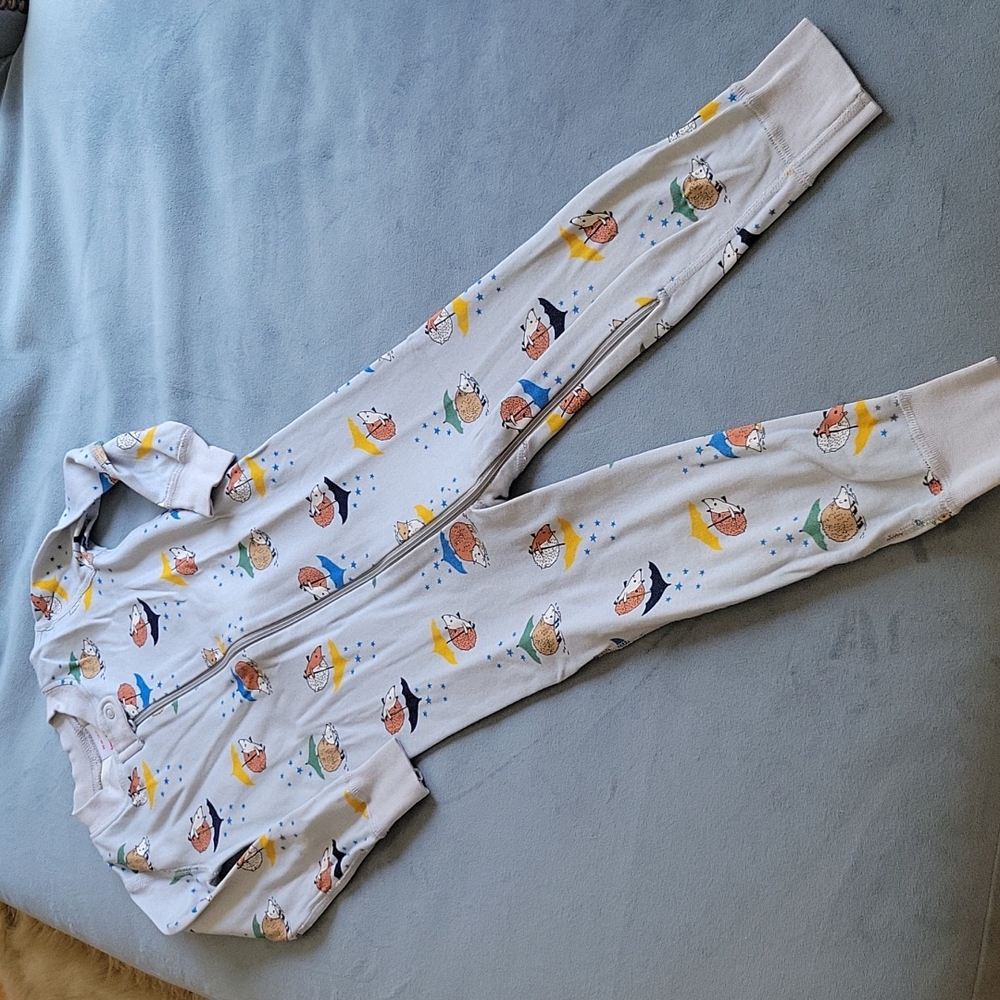 Hedgehog pajamas! - Picture 2 of 5